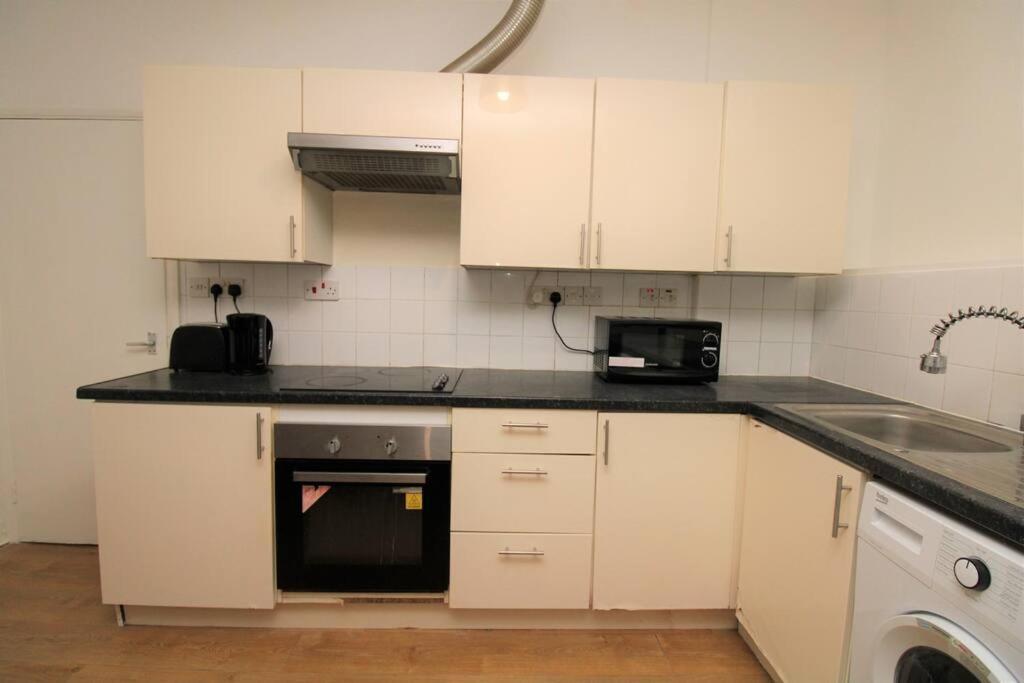 Appartement Ideal 2 Bed Flat Close To City à Londres Extérieur photo